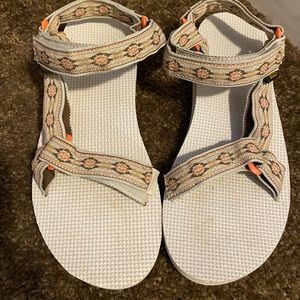 Teva sandal size 8